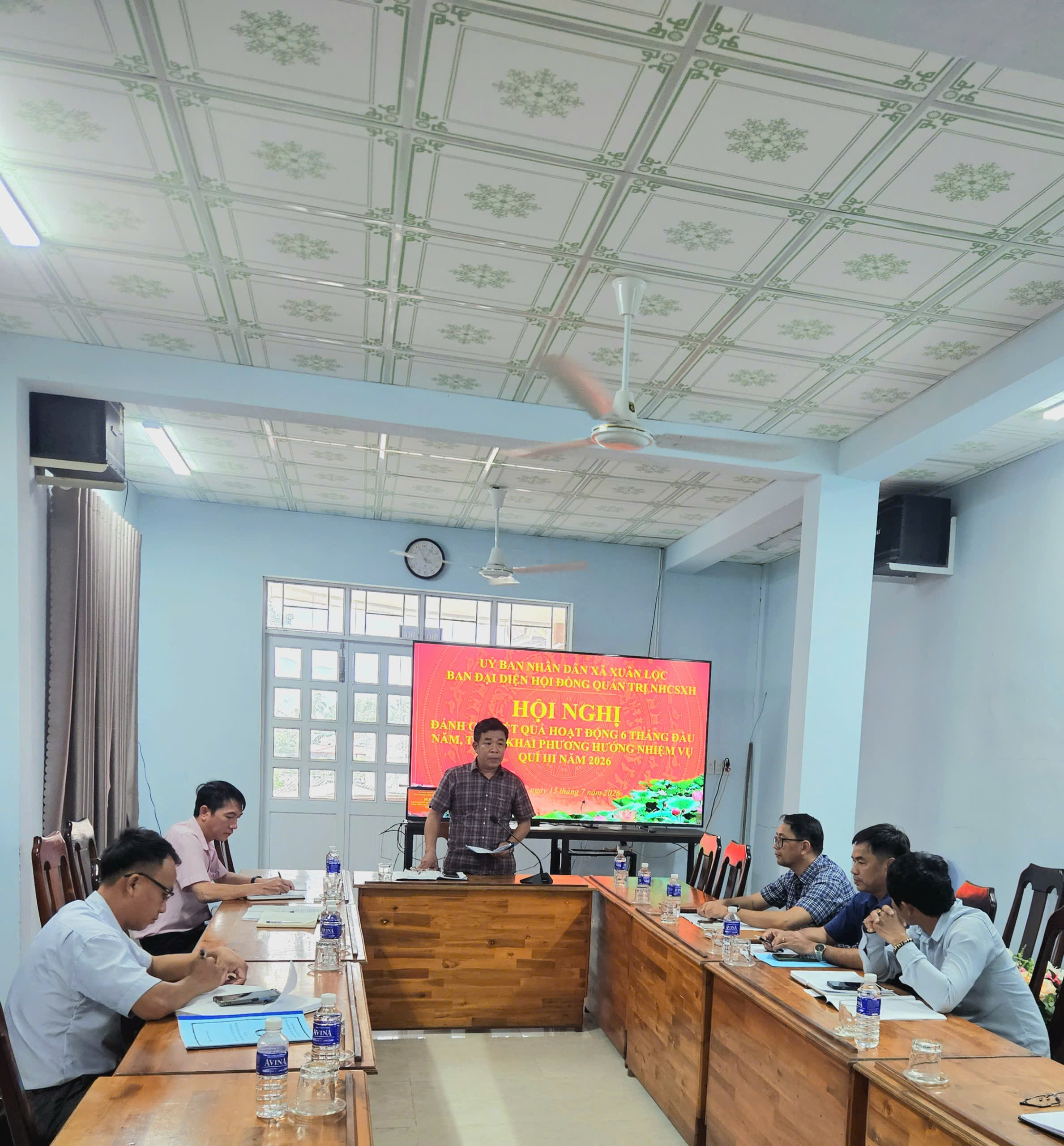 BAN ĐẠI DIỆN HỘI ĐỒNG QUẢN TRỊ NHCSXH XÃ XUÂN LỘC HỌP ĐÁNH GIÁ KẾT QUẢ HOẠT ĐỘNG TÍN DỤNG CHÍNH SÁCH 06 THÁNG ĐẦU NĂM VÀ TRIỂN KHAI PHƯƠNG HƯỚNG, NHIỆM VỤ QUÝ III VÀ CÁC THÁNG CUỐI NĂM 2026